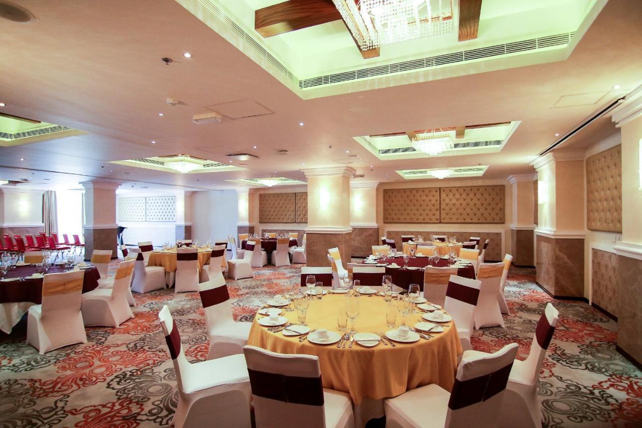 Centara Muscat Hotel Oman Екстер'єр фото